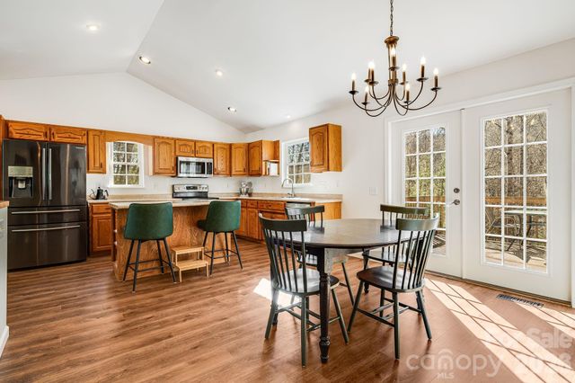 348 Big Raven Lane, Saluda, NC 28773