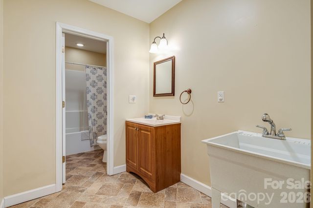 348 Big Raven Lane, Saluda, NC 28773