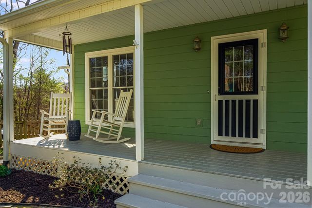 348 Big Raven Lane, Saluda, NC 28773