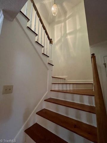 844 Brookleigh Court, Winston-salem, NC 27104