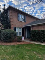 844 Brookleigh Court, Winston-salem, NC 27104