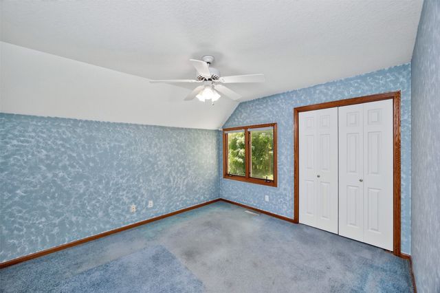 10022 Valdez Drive, Urbandale, IA 50322