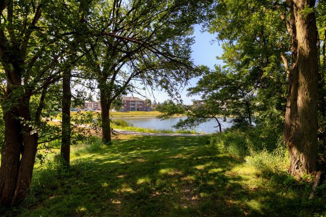 10022 Valdez Drive, Urbandale, IA 50322