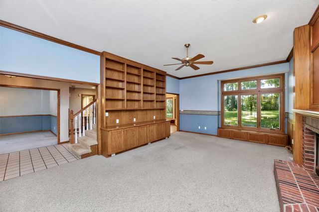 10022 Valdez Drive, Urbandale, IA 50322