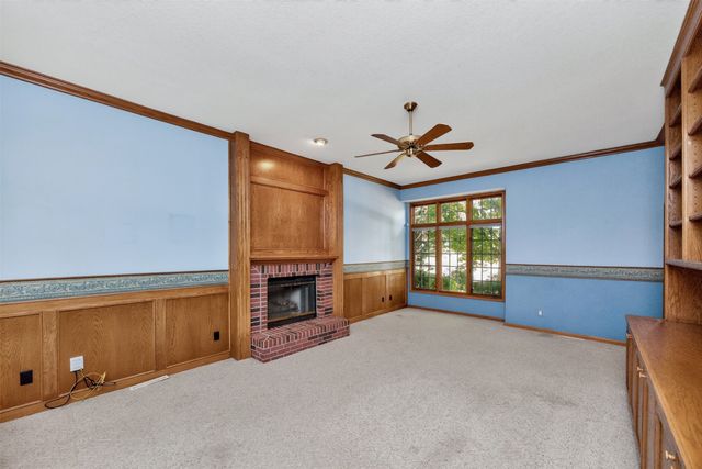10022 Valdez Drive, Urbandale, IA 50322