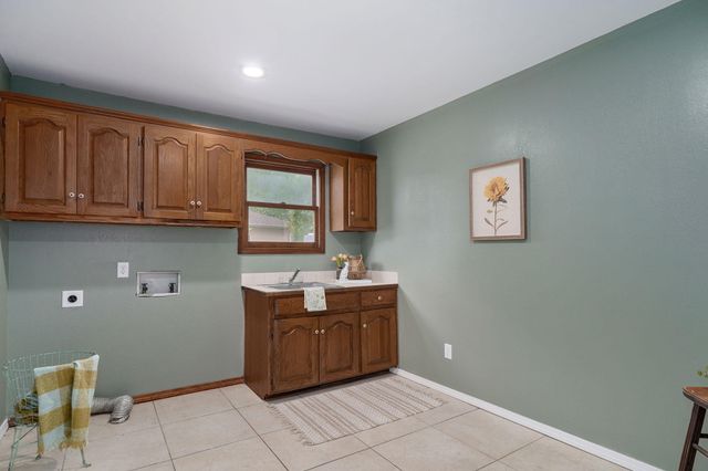 8383 W Sunset Drive, Springfield, MO 65802