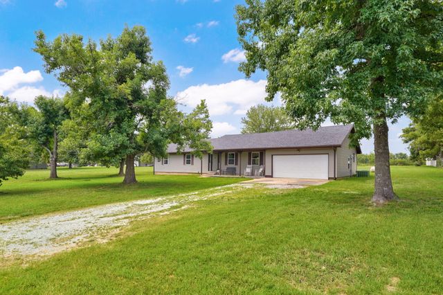 8383 W Sunset Drive, Springfield, MO 65802