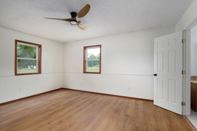 8383 W Sunset Drive, Springfield, MO 65802