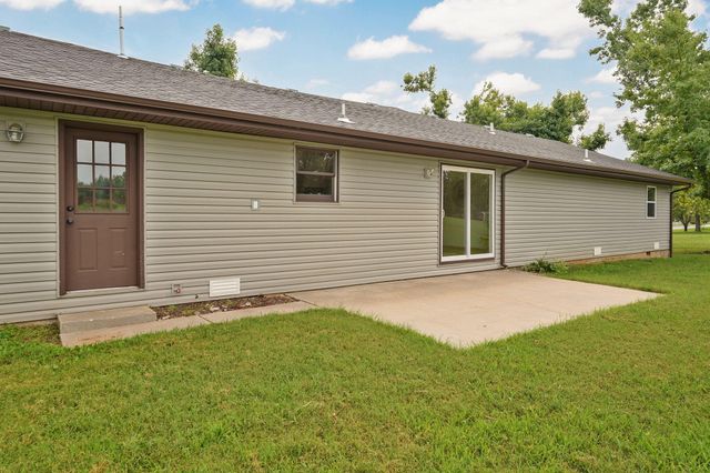 8383 W Sunset Drive, Springfield, MO 65802