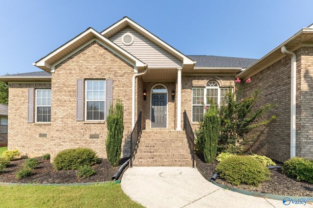 144 Valley Stone Road, Huntsville, AL 35811