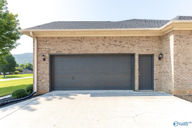 144 Valley Stone Road, Huntsville, AL 35811