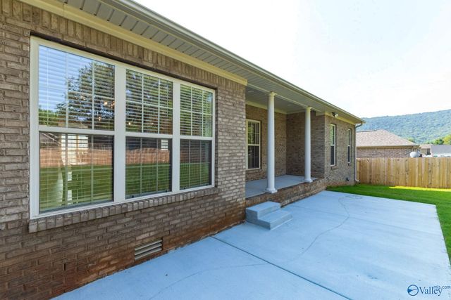 144 Valley Stone Road, Huntsville, AL 35811