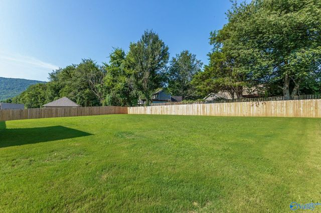 144 Valley Stone Road, Huntsville, AL 35811