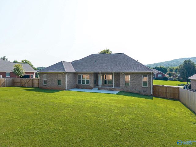 144 Valley Stone Road, Huntsville, AL 35811