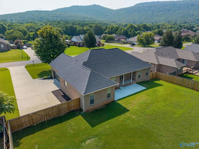 144 Valley Stone Road, Huntsville, AL 35811
