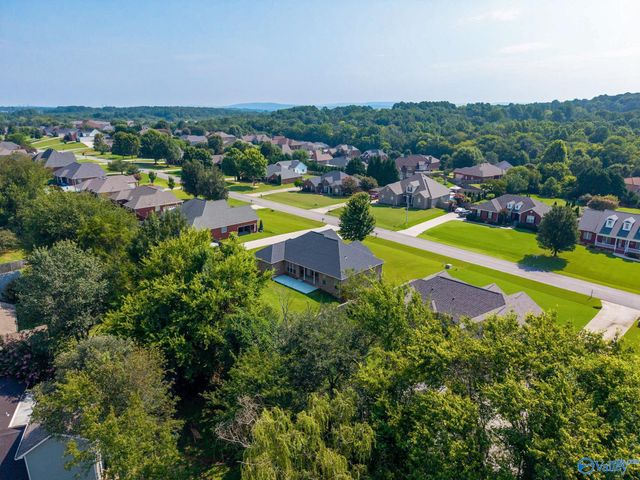 144 Valley Stone Road, Huntsville, AL 35811