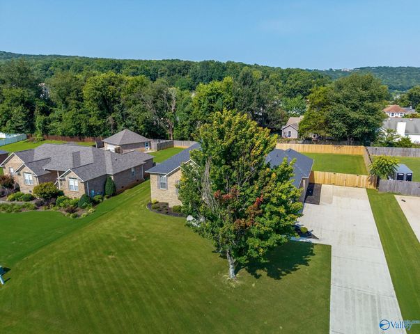 144 Valley Stone Road, Huntsville, AL 35811