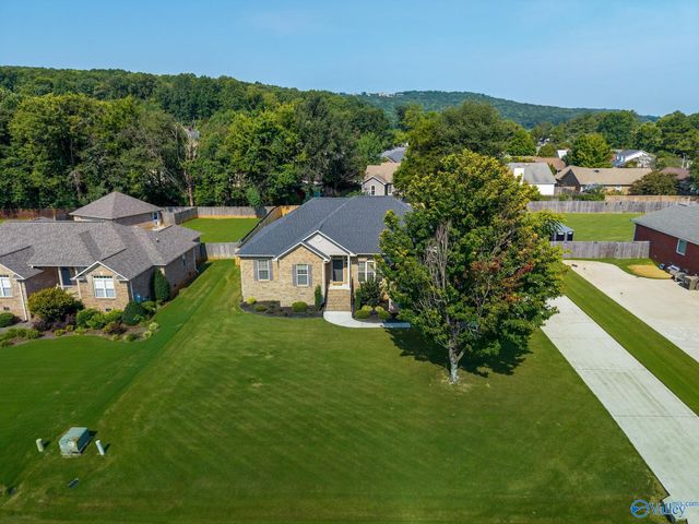 144 Valley Stone Road, Huntsville, AL 35811