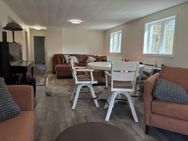 23 Evergreen Road, North Oaks, MN 55127