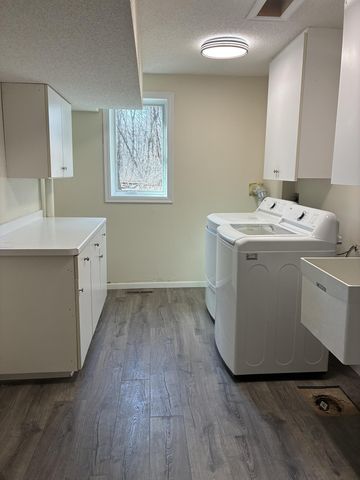 23 Evergreen Road, North Oaks, MN 55127