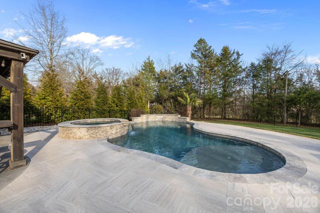 245 Sink Farm Road, Mooresville, NC 28115