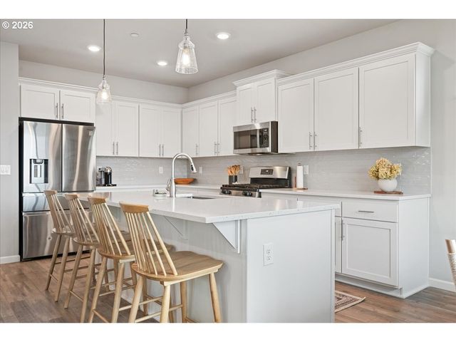 6439 N 87TH Ct, Camas, WA 98607