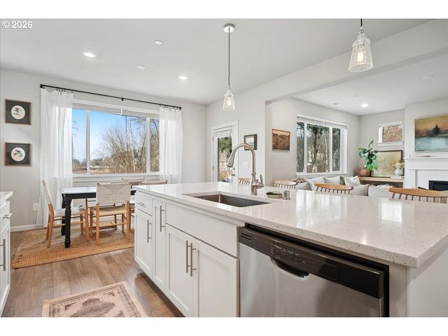 6439 N 87TH Ct, Camas, WA 98607