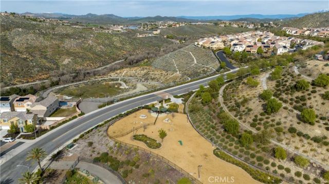 2145 Laurel canyon, Los Angeles, CA 90046