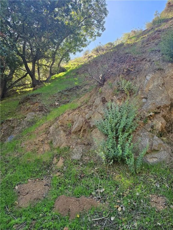 2145 Laurel canyon, Los Angeles, CA 90046