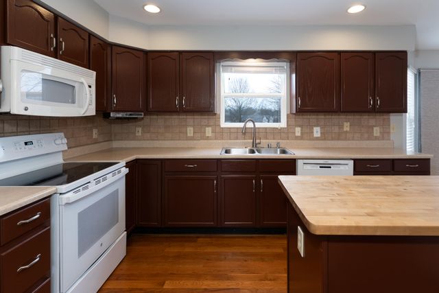 6322 Remington Cove, Burlington, KY 41005