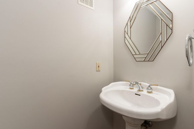 6322 Remington Cove, Burlington, KY 41005