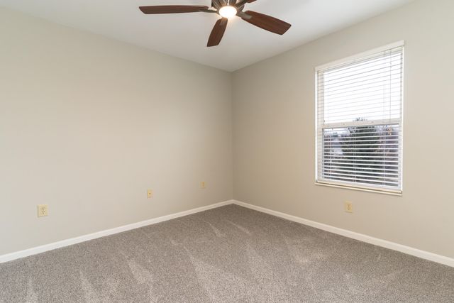 6322 Remington Cove, Burlington, KY 41005