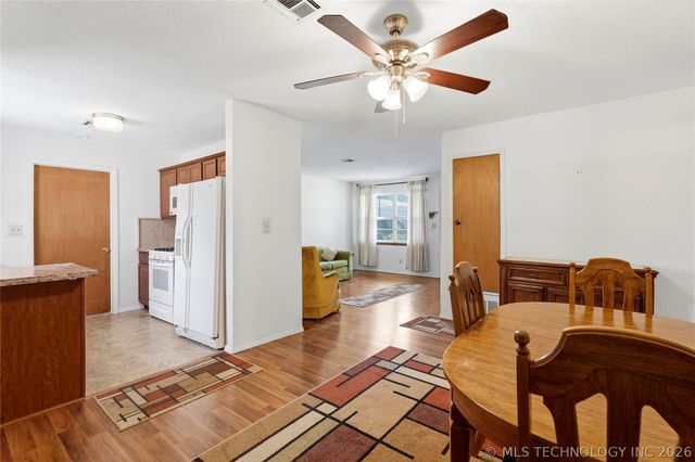 403 SW 2nd Street, Wagoner, OK 74467