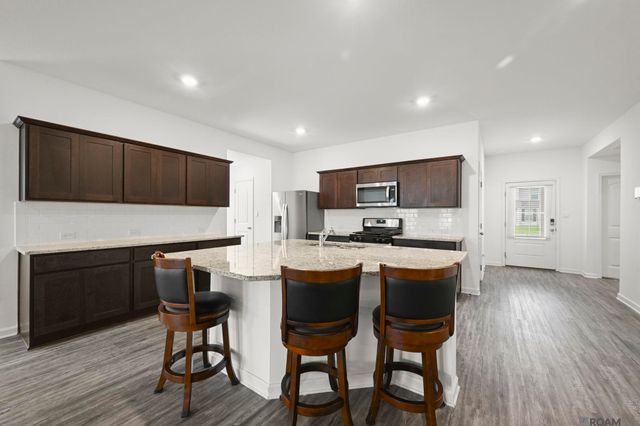 35608 Grovemont Dr, Denham Springs, LA 70706