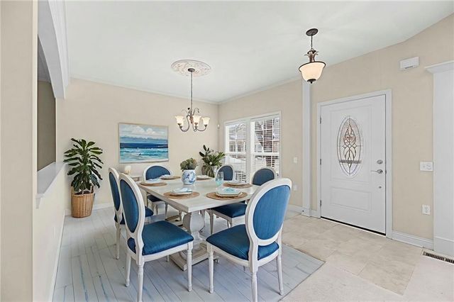 5418 W 145th Street, Leawood, KS 66224