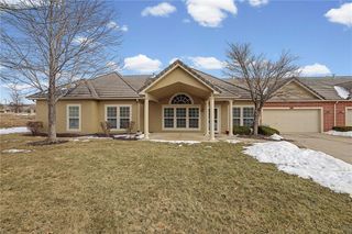 5418 W 145th Street, Leawood, KS 66224