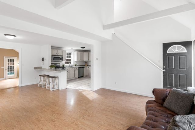 6 George Gallant Road, Sandwich, MA 02563