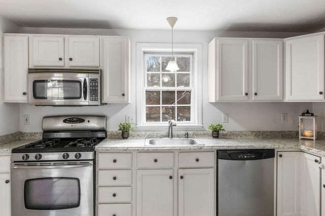 6 George Gallant Road, Sandwich, MA 02563