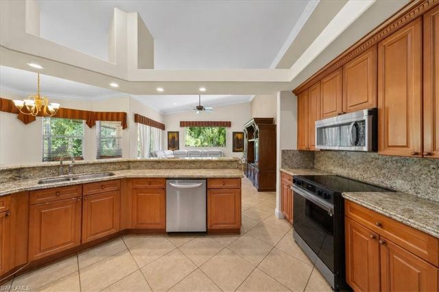 3681 11th AVE SW, Naples, FL 34117