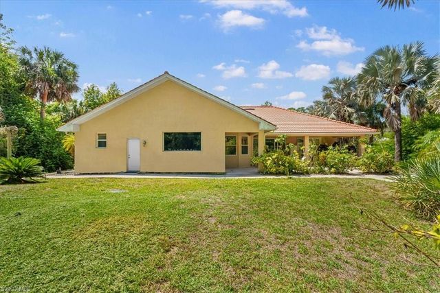 3681 11th AVE SW, Naples, FL 34117