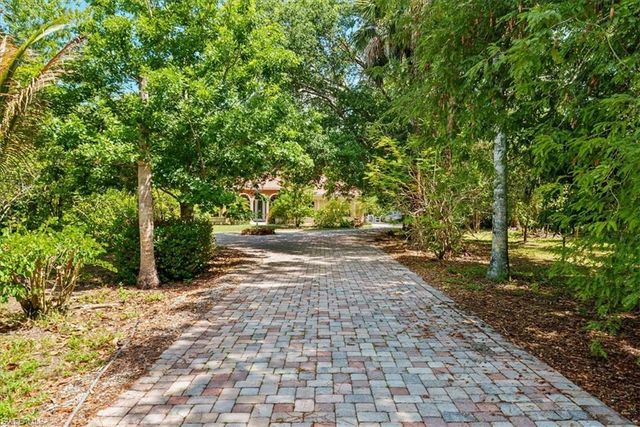 3681 11th AVE SW, Naples, FL 34117