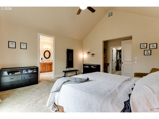 2251 COMSTOCK Ave, Eugene, OR 97408