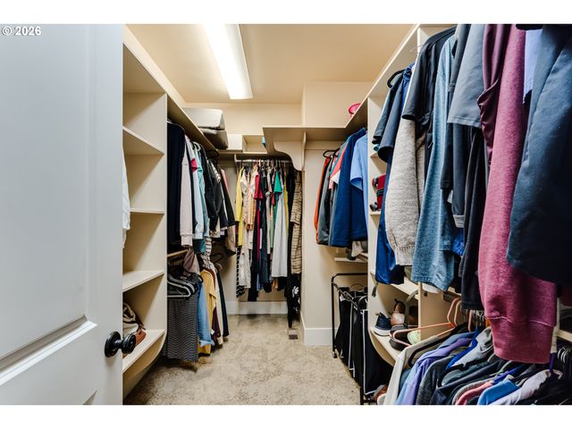 2251 COMSTOCK Ave, Eugene, OR 97408