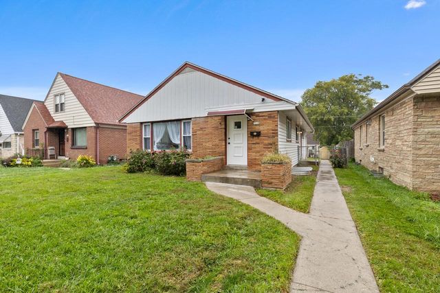 7118 W Medford AVENUE, Milwaukee, WI 53218