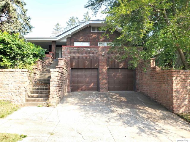 619 S 35th Avenue, Omaha, NE 68105