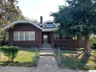 619 S 35th Avenue, Omaha, NE 68105