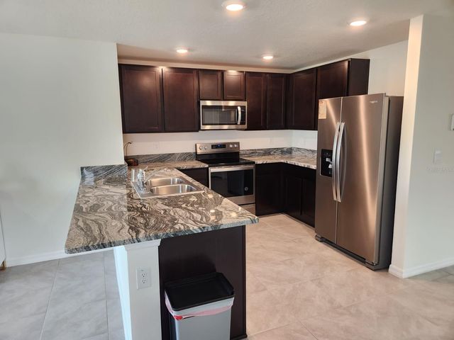 16630 MOSAIC OAR DRIVE, Wimauma, FL 33598