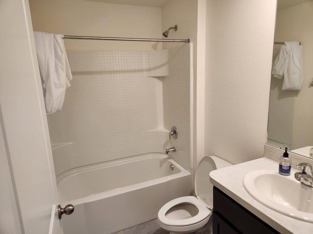16630 MOSAIC OAR DRIVE, Wimauma, FL 33598