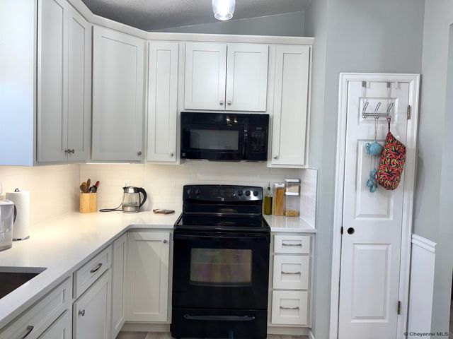 5204 LIBERTY ST, Cheyenne, WY 82001