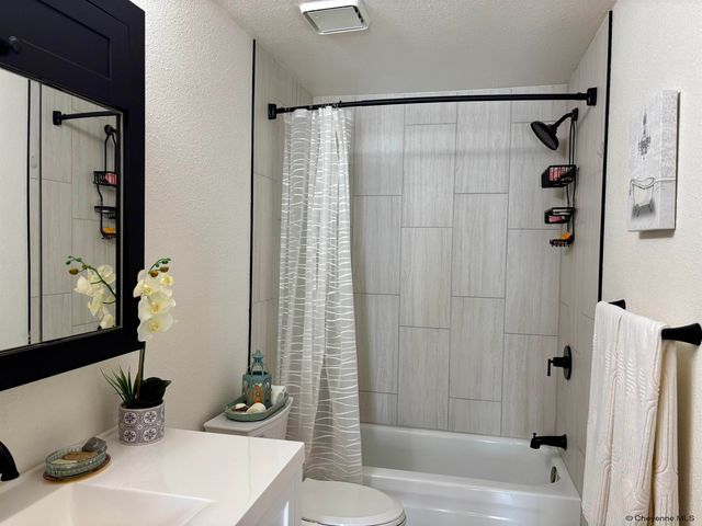 5204 LIBERTY ST, Cheyenne, WY 82001